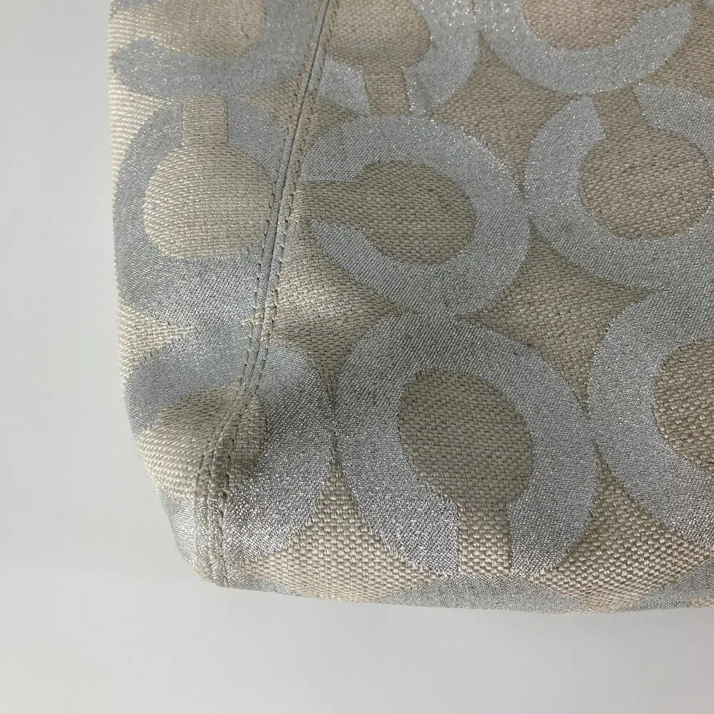 Coach 21021E Canvas silver signature print small shoulder bag ASIS